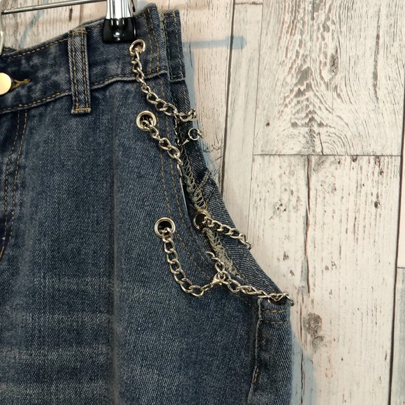 Blush Mark High Waisted Chain Cutout Jeans NWT Medium - Picture 4 of 10